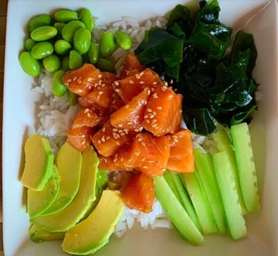 Poke bowl de salmón